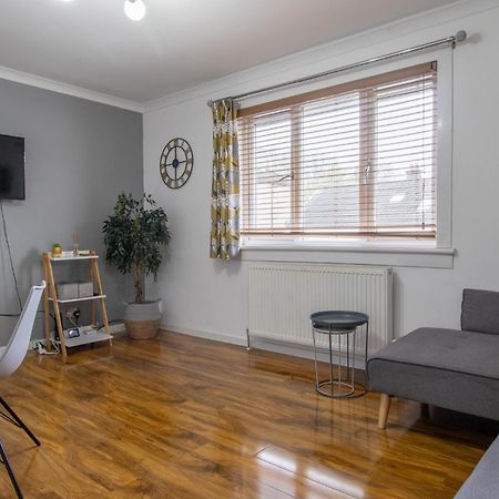1 Bed Apartment Central Hamilton Free Wifi With Great Transport Links To Glasgow Exterior foto