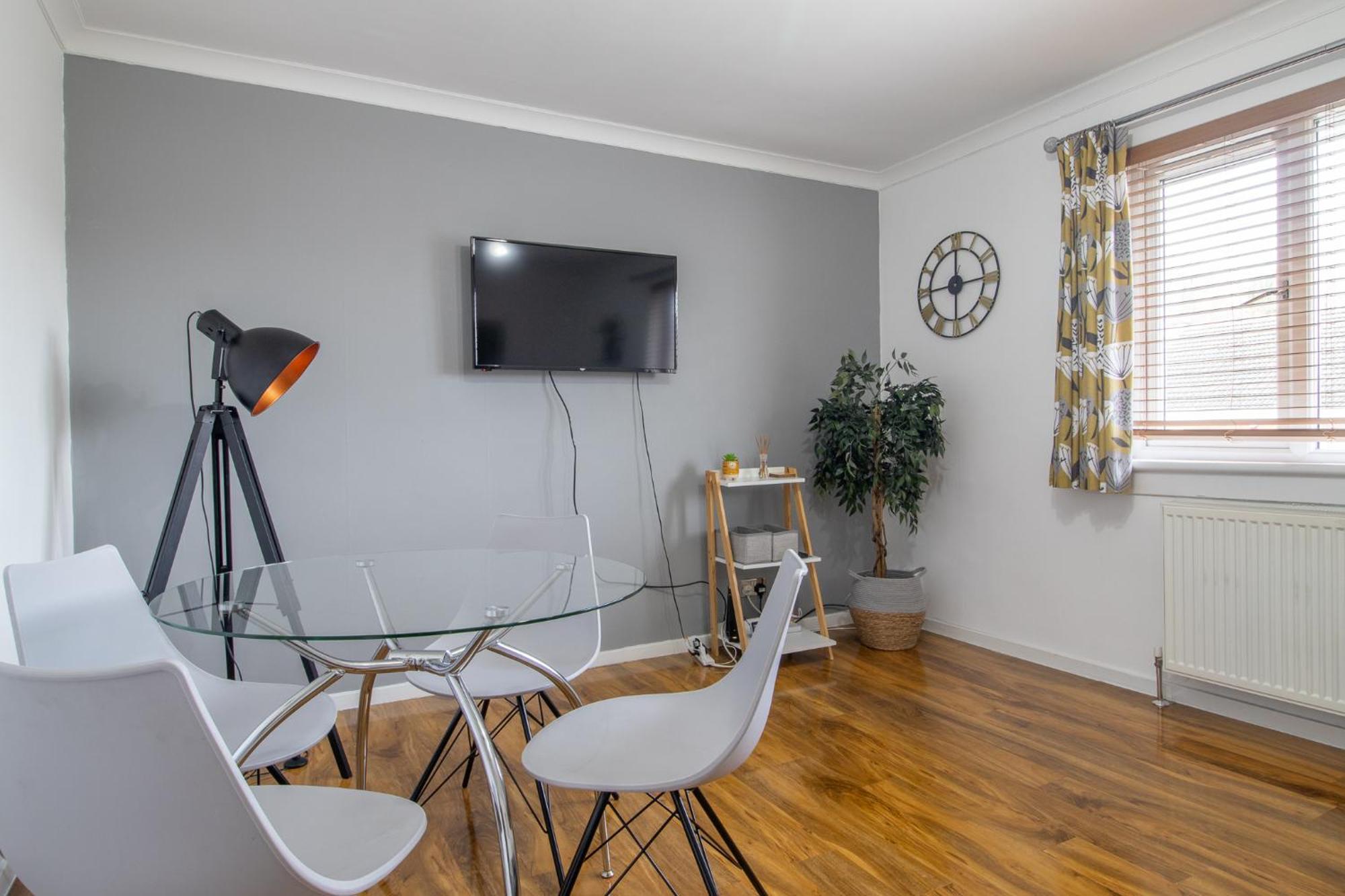 1 Bed Apartment Central Hamilton Free Wifi With Great Transport Links To Glasgow Exterior foto