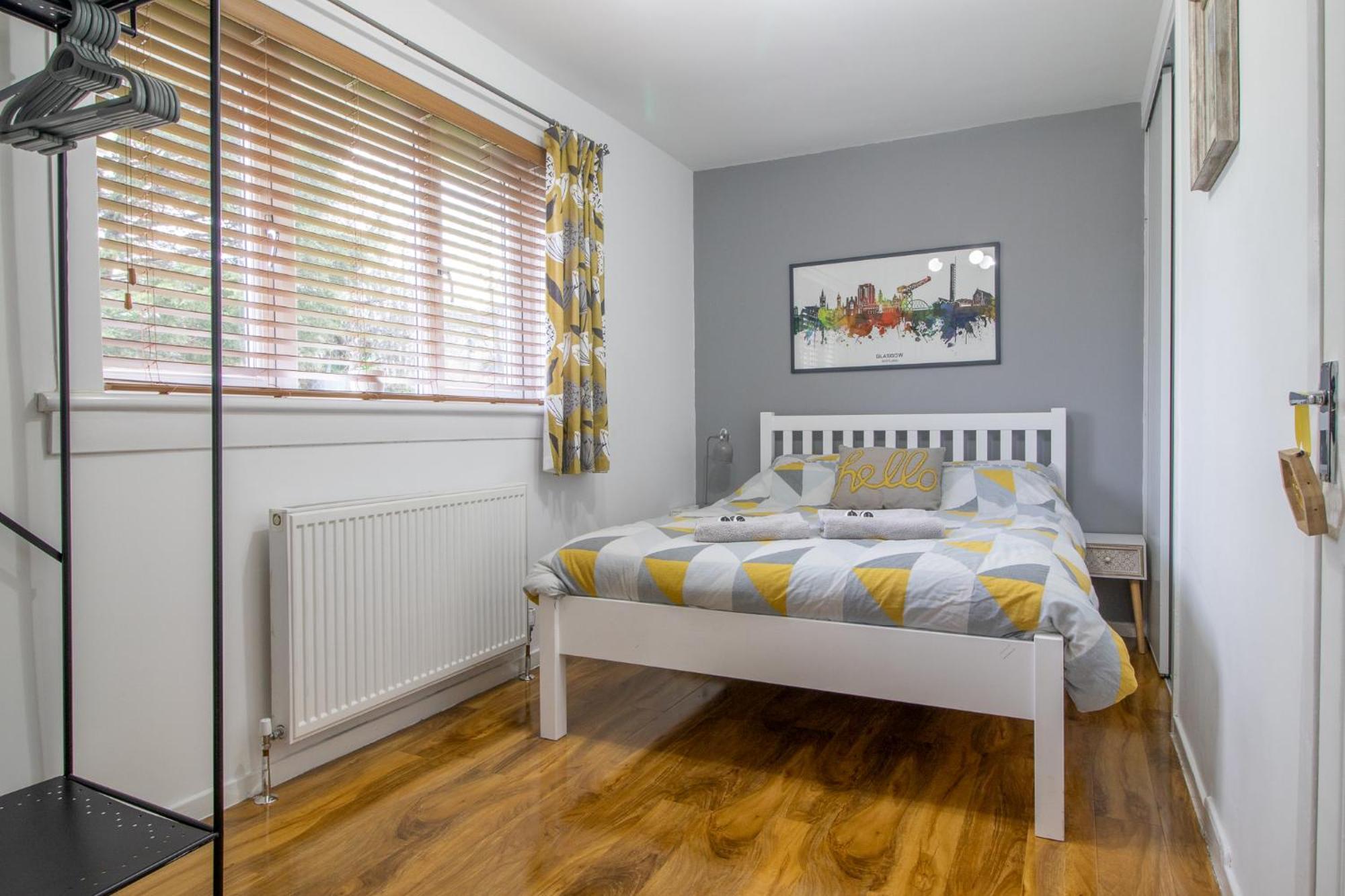 1 Bed Apartment Central Hamilton Free Wifi With Great Transport Links To Glasgow Exterior foto